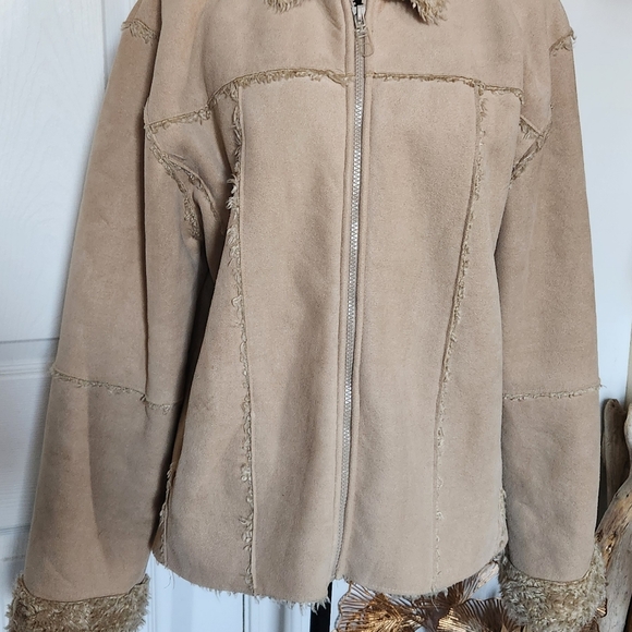 Vintage y2k faux Shearling zip up - Picture 2 of 8